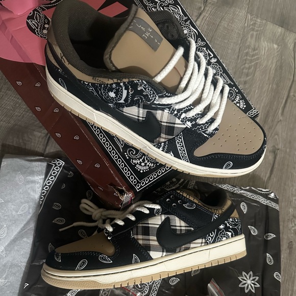 Travis shoes clon 
1:1 
Size 8 de hombre 9.5 women - Picture 1 of 6